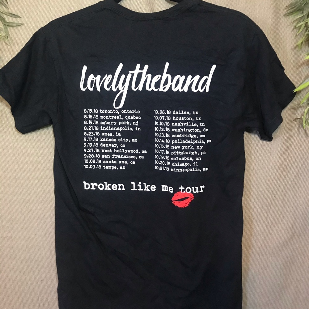 Lovely the Band concert tee